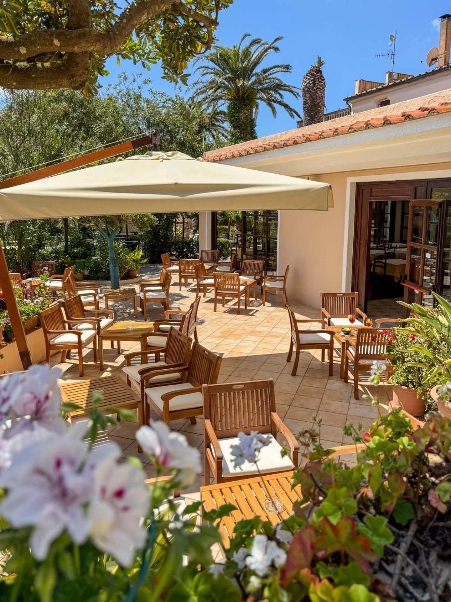 Hotel Villa Rodriguez Каполивери Екстериор снимка