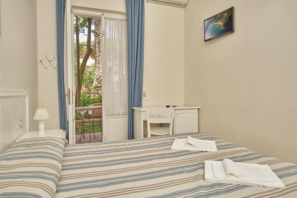 Hotel Villa Rodriguez Каполивери Екстериор снимка