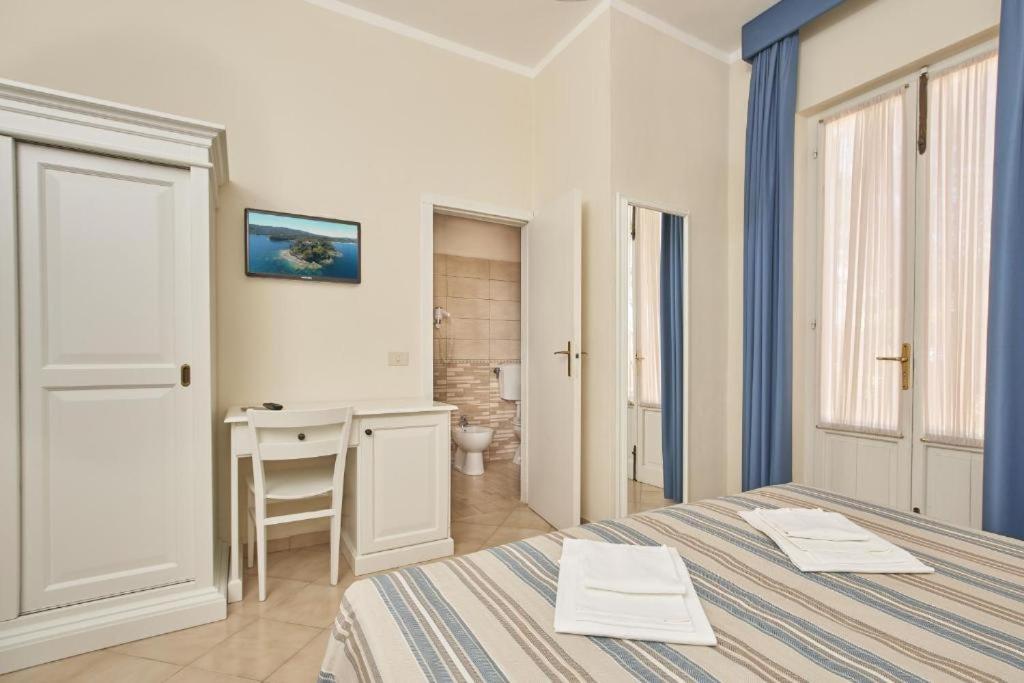 Hotel Villa Rodriguez Каполивери Екстериор снимка